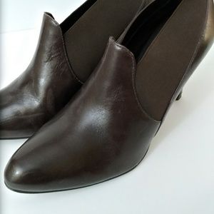 Gianni Bini Brown Booties Size 6.5